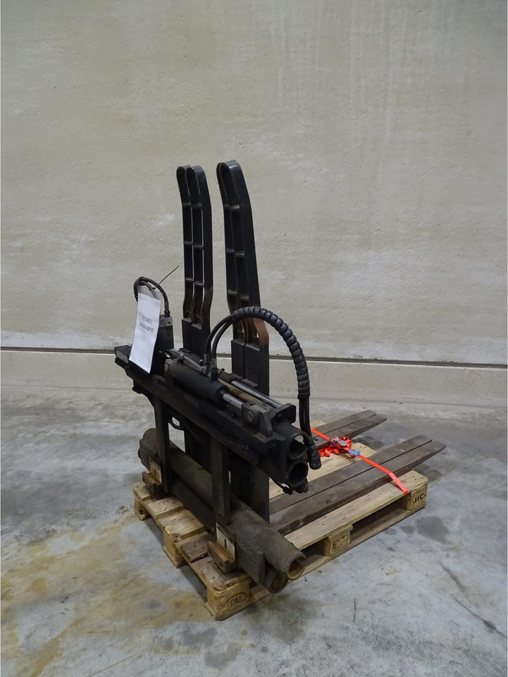 Durwen DPK30C - Attachment for Material handling equipment: picture 5 Durwen DPK30C - Attachment for Material handling equipment: picture 5