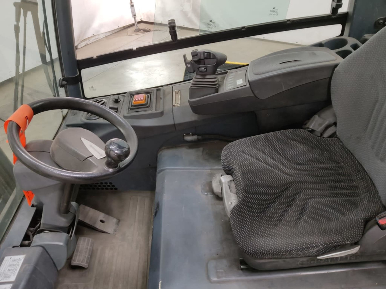Jungheinrich EFG425k - Electric forklift: picture 4 Jungheinrich EFG425k - Electric forklift: picture 4