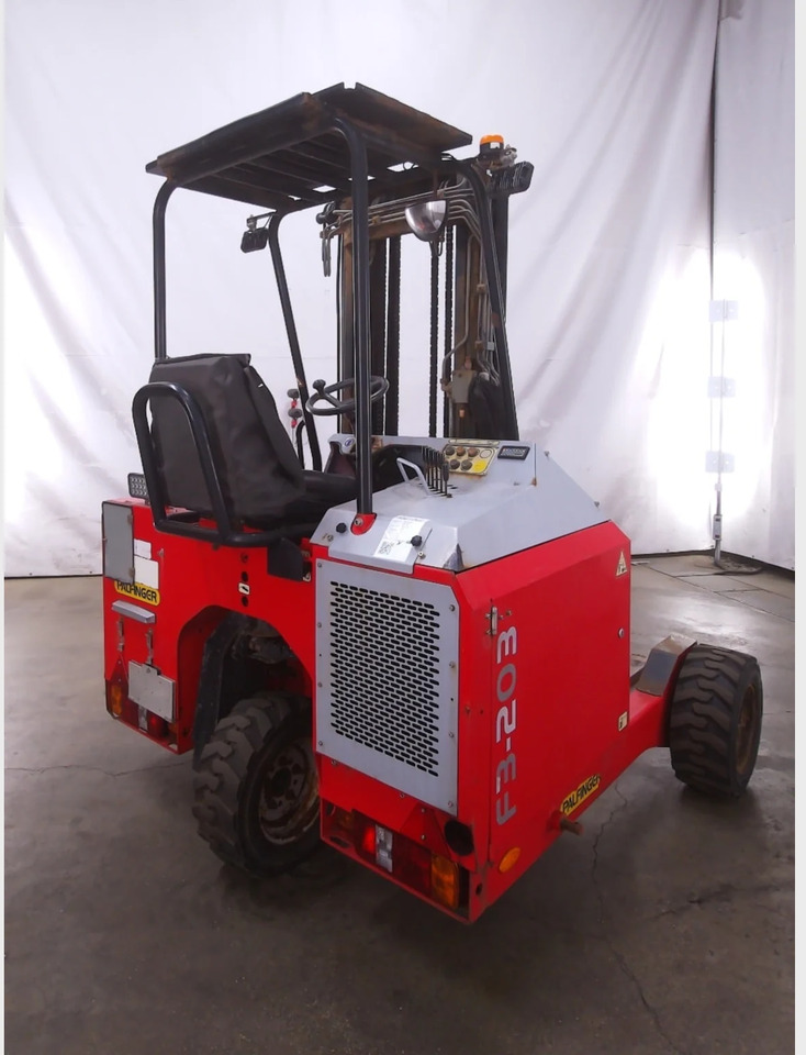 Palfinger F3 -203PX - Diesel forklift: picture 3 Palfinger F3 -203PX - Diesel forklift: picture 3