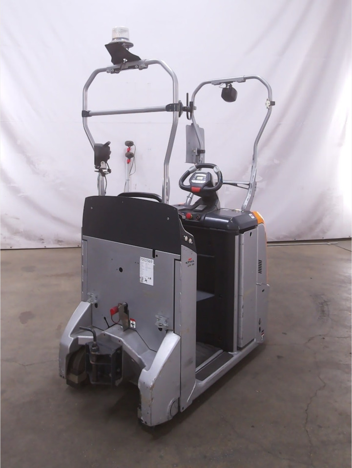 STILL LTX50 - Tow tractor: picture 3 STILL LTX50 - Tow tractor: picture 3