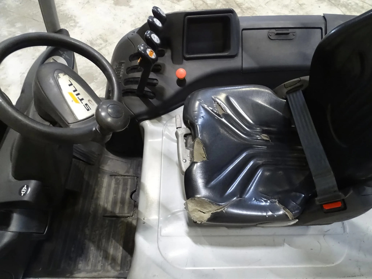 STILL RX60-50/600 - Electric forklift: picture 4 STILL RX60-50/600 - Electric forklift: picture 4