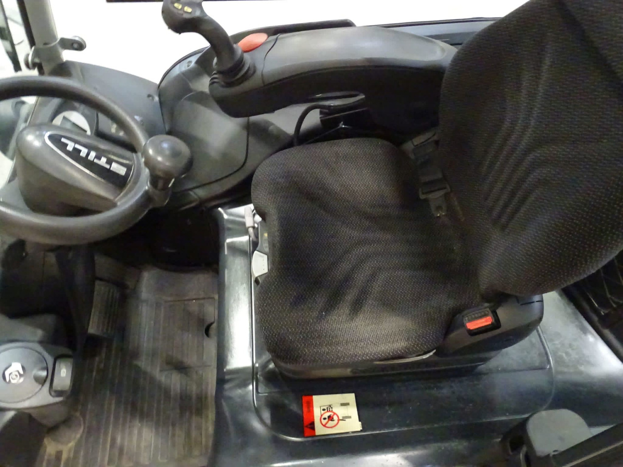 STILL RX60-50 - Electric forklift: picture 4 STILL RX60-50 - Electric forklift: picture 4