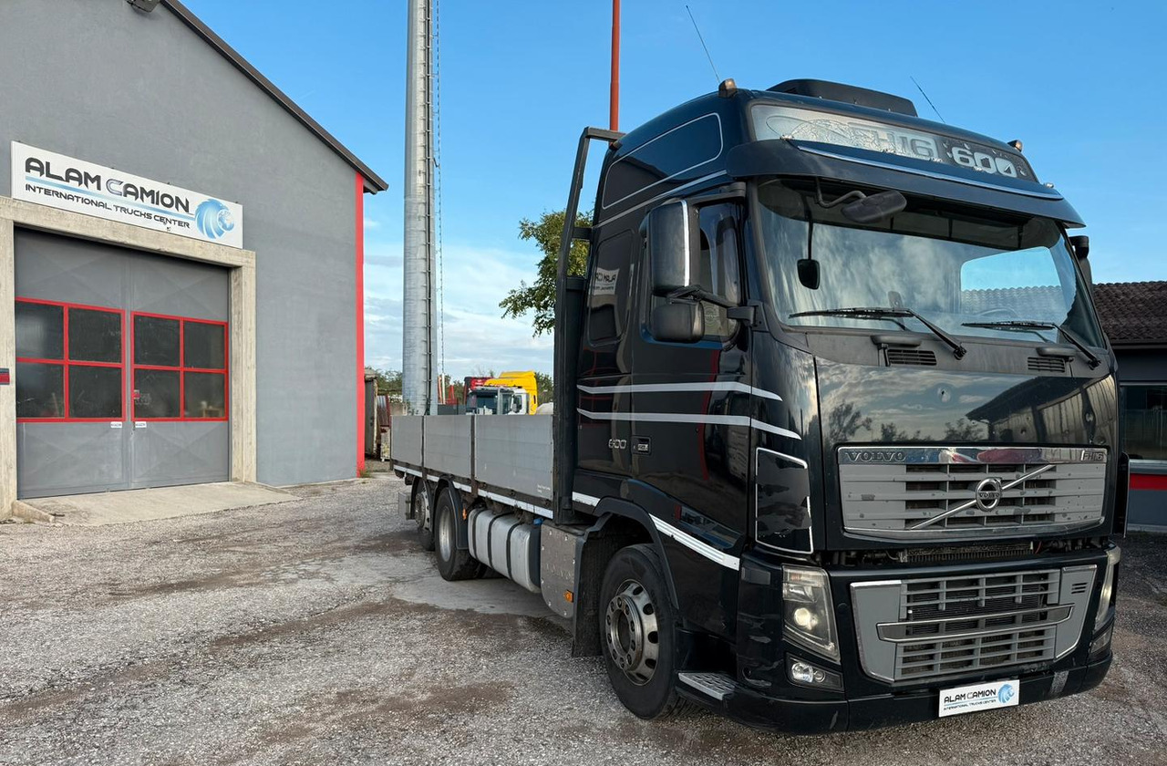 Volvo FH6-600. Euro 5 - Dropside/ Flatbed truck: picture 2 Volvo FH6-600. Euro 5 - Dropside/ Flatbed truck: picture 2