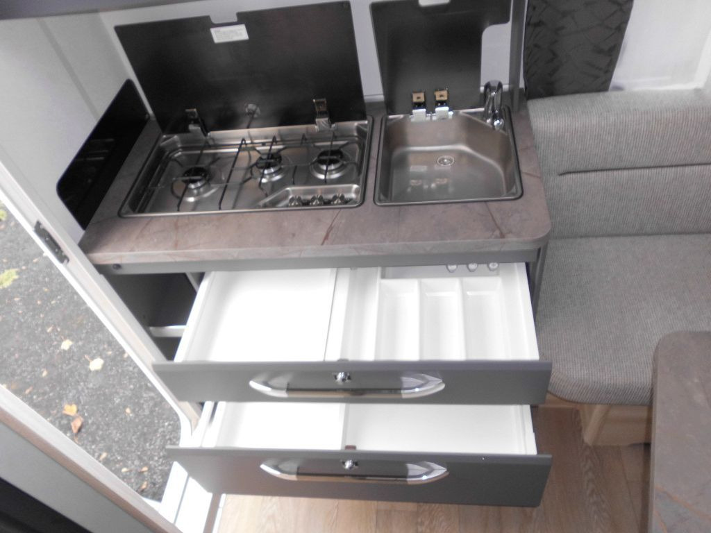 Caravan Hobby De Luxe 400 SFe 1500kg., Fahrradträger: picture 8