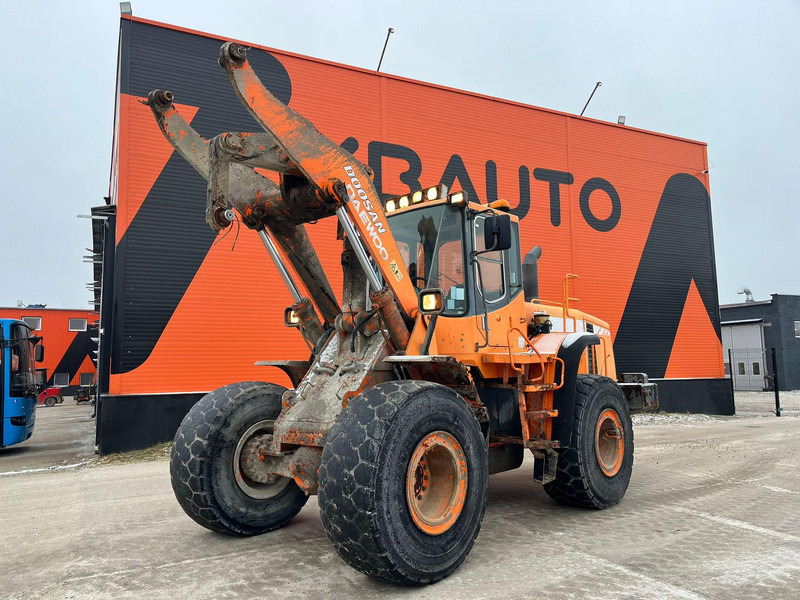 Doosan DL 300 4x4 AC / CENTRAL LUBRICATION - Wheel loader: picture 2 Doosan DL 300 4x4 AC / CENTRAL LUBRICATION - Wheel loader: picture 2