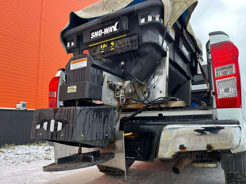 Isuzu D-max 4x4 SNOW PLOW & SPREADER leasing Isuzu D-max 4x4 SNOW PLOW & SPREADER: picture 13
