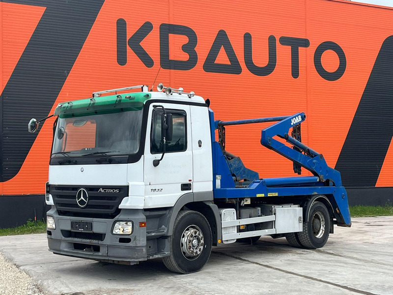 Mercedes-Benz Actros 1832 4x2 JOAB HL 14 U - Skip loader truck: picture 1 Mercedes-Benz Actros 1832 4x2 JOAB HL 14 U - Skip loader truck: picture 1