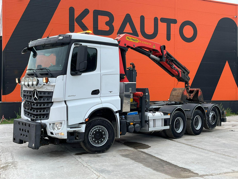 Mercedes-Benz Arocs 3242 8x4 PK22002 / RETARDER / SNOW PLOW EQUIPMENT / GRAPPLE - Hook lift truck, Crane truck: picture 2 Mercedes-Benz Arocs 3242 8x4 PK22002 / RETARDER / SNOW PLOW EQUIPMENT / GRAPPLE - Hook lift truck, Crane truck: picture 2