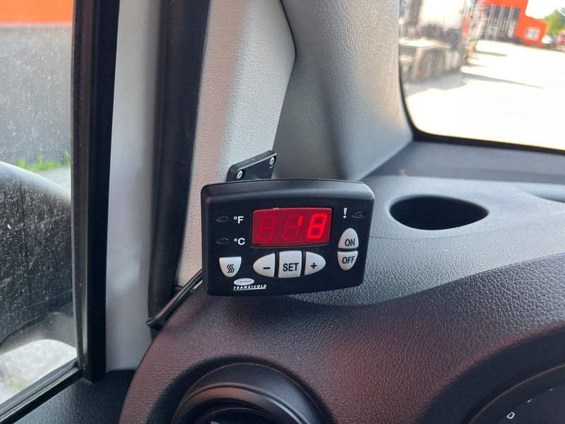 Refrigerated van Mercedes-Benz Vito 116 CDI NEOS 100: picture 14