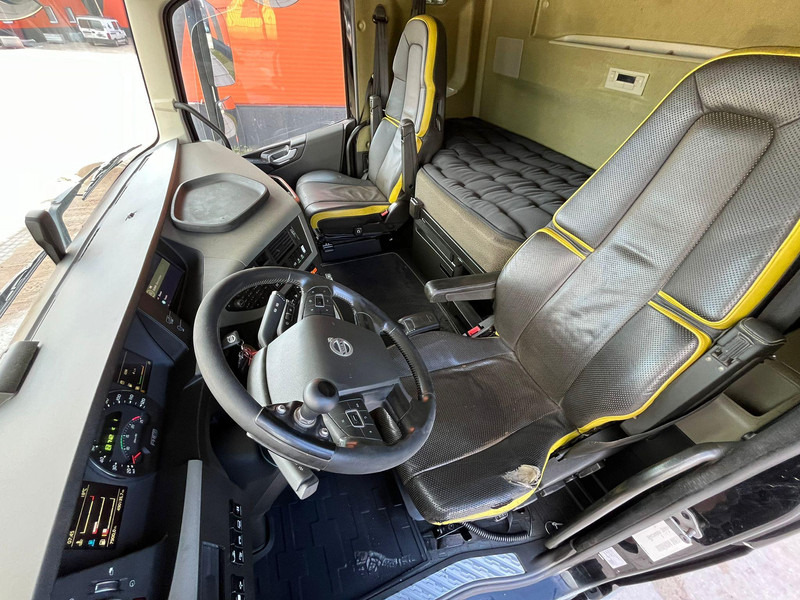 Tractor unit Volvo FH 16 750 8x4 GCW 90 ton / DOLLY / RETARDER: picture 18