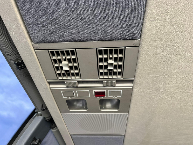 Suburban bus Volvo B12M 4x2 14 SEATS / AC / AUXILIARY HEATING / WC / KITCHEN: picture 20 Suburban bus Volvo B12M 4x2 14 SEATS / AC / AUXILIARY HEATING / WC / KITCHEN: picture 20