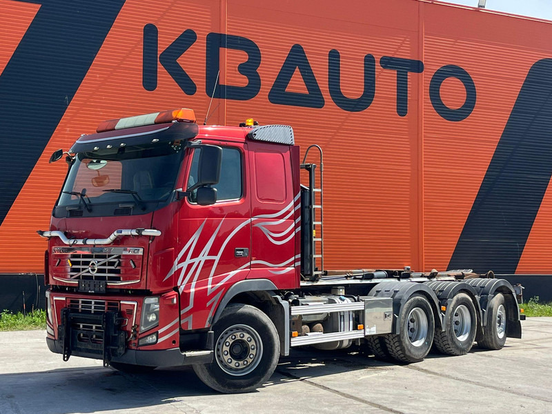 Volvo FH 16 700 8x4*4 HIAB XR 24 ton / L=5800 mm - Hook lift truck: picture 1 Volvo FH 16 700 8x4*4 HIAB XR 24 ton / L=5800 mm - Hook lift truck: picture 1