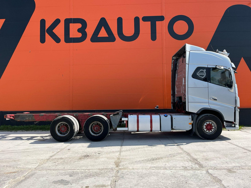 Volvo FH 16 750 6x4 9 TON FRONT AXLE / RETARDER / PTO / CHASSIS L=7856 mm - Cab chassis truck: picture 5 Volvo FH 16 750 6x4 9 TON FRONT AXLE / RETARDER / PTO / CHASSIS L=7856 mm - Cab chassis truck: picture 5