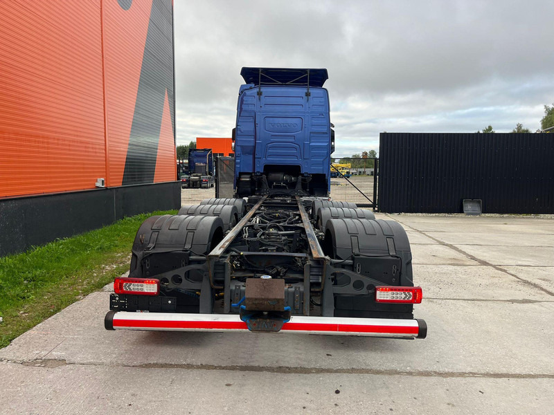 Cab chassis truck Volvo FH 500 8x4*4 GLOBE XL / RETARDER / CHASSIS L=7589 mm: picture 6