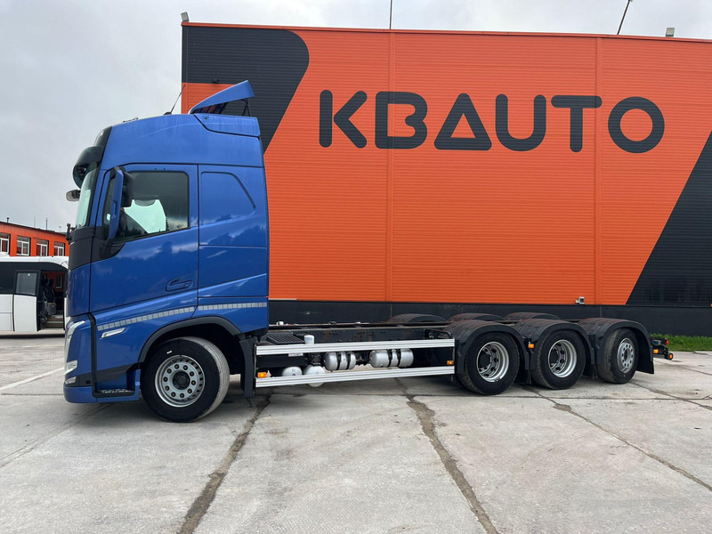 Cab chassis truck Volvo FH 500 8x4*4 GLOBE XL / RETARDER / CHASSIS L=7589 mm: picture 8