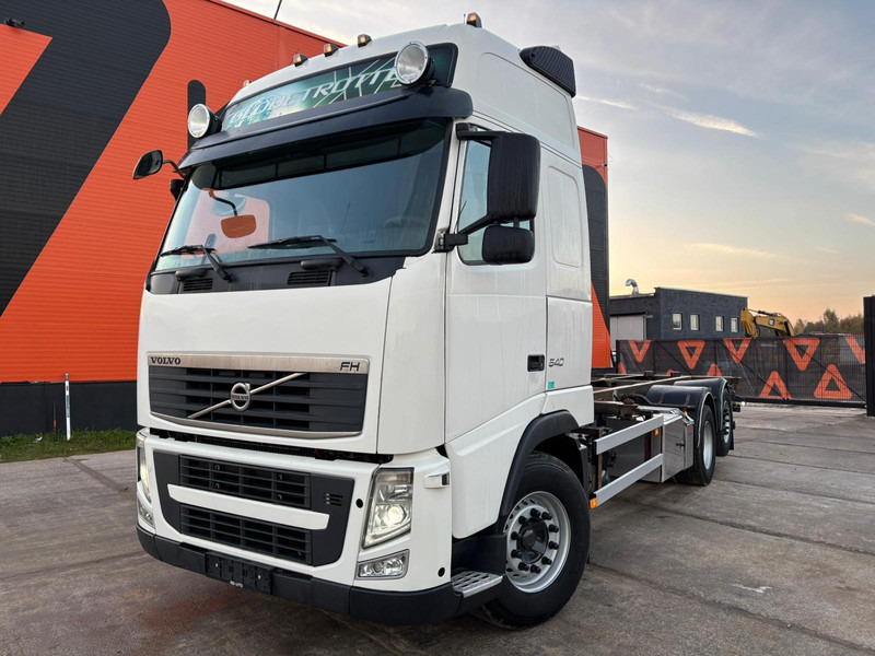 Volvo FH 540 6x2 LOW CHECKED MILEAGE ! / RETARDER / CHASSIS L=6975 mm - Cab chassis truck: picture 2 Volvo FH 540 6x2 LOW CHECKED MILEAGE ! / RETARDER / CHASSIS L=6975 mm - Cab chassis truck: picture 2
