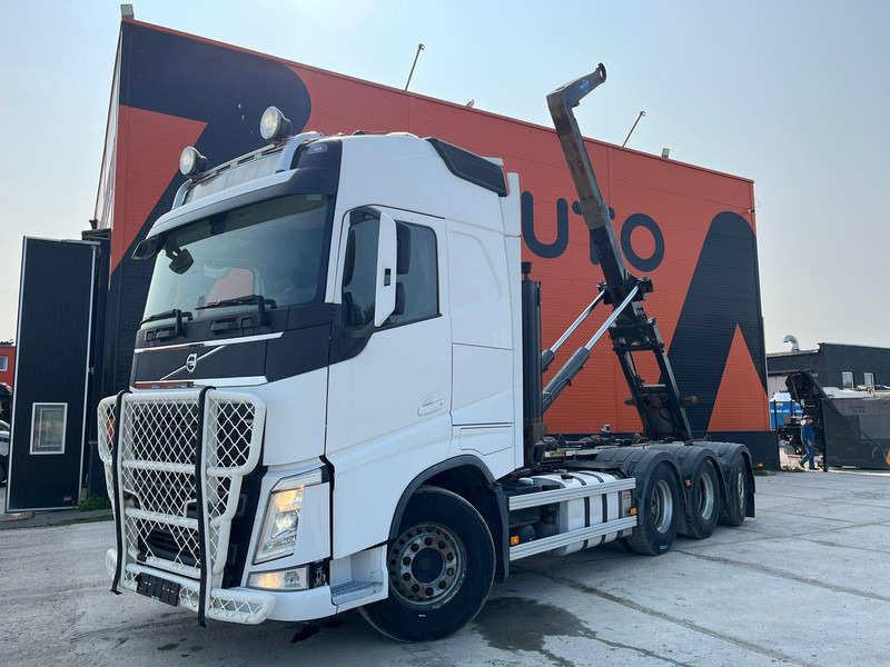 Volvo FH 540 8x4*4 AJK 20 ton / L=5700 mm - Hook lift truck: picture 2 Volvo FH 540 8x4*4 AJK 20 ton / L=5700 mm - Hook lift truck: picture 2