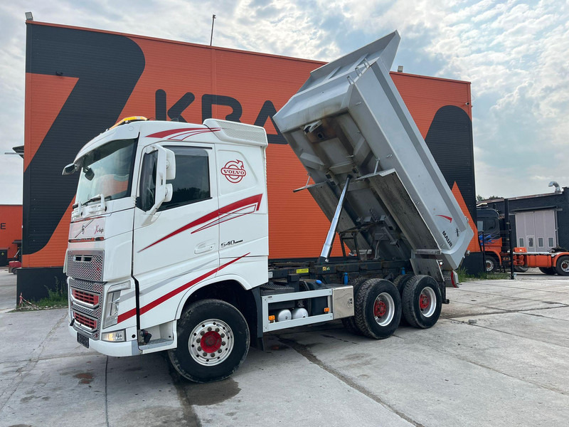 Volvo FH 540 RETARDER / BIG AXLES / TANDEM AXLE LIFT / BOX L=4523 - Tipper: picture 2 Volvo FH 540 RETARDER / BIG AXLES / TANDEM AXLE LIFT / BOX L=4523 - Tipper: picture 2