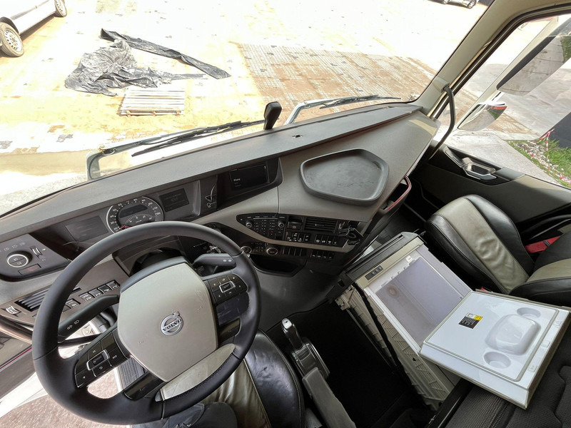Volvo FH 540 RETARDER / BIG AXLES / TANDEM AXLE LIFT / BOX L=4523 leasing Volvo FH 540 RETARDER / BIG AXLES / TANDEM AXLE LIFT / BOX L=4523: picture 20