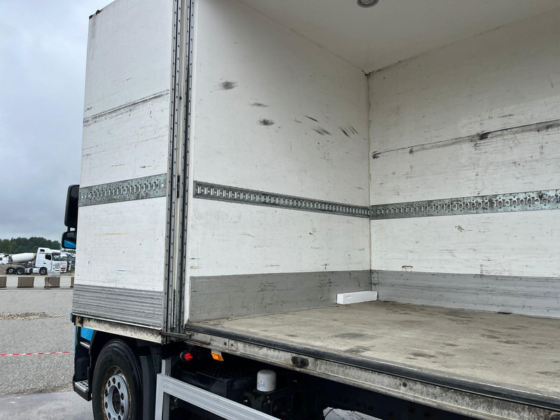 Box truck Volvo FM 330 4x2 BOX L=7694 mm: picture 12