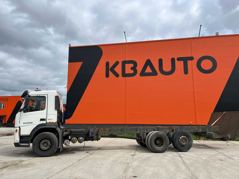 Cab chassis truck Volvo FM 9 300 6x2 CHASSIS L=8779 mm: picture 9 Cab chassis truck Volvo FM 9 300 6x2 CHASSIS L=8779 mm: picture 9