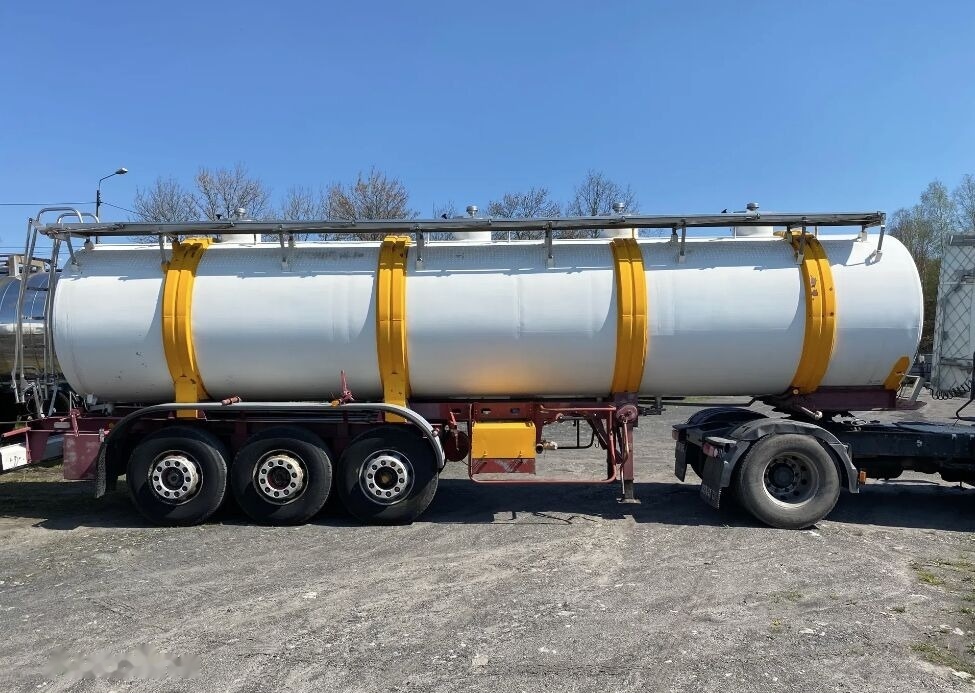 Magyar SRM - Tank semi-trailer: picture 3 Magyar SRM - Tank semi-trailer: picture 3