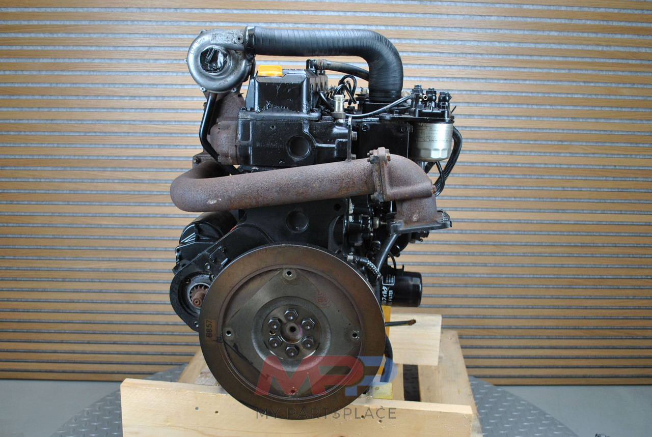 Engine for Combine harvester YANMAR 4TNE100 /  4TNE100-T: picture 15