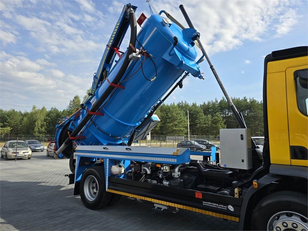 Vacuum truck DAF WHALE: picture 31