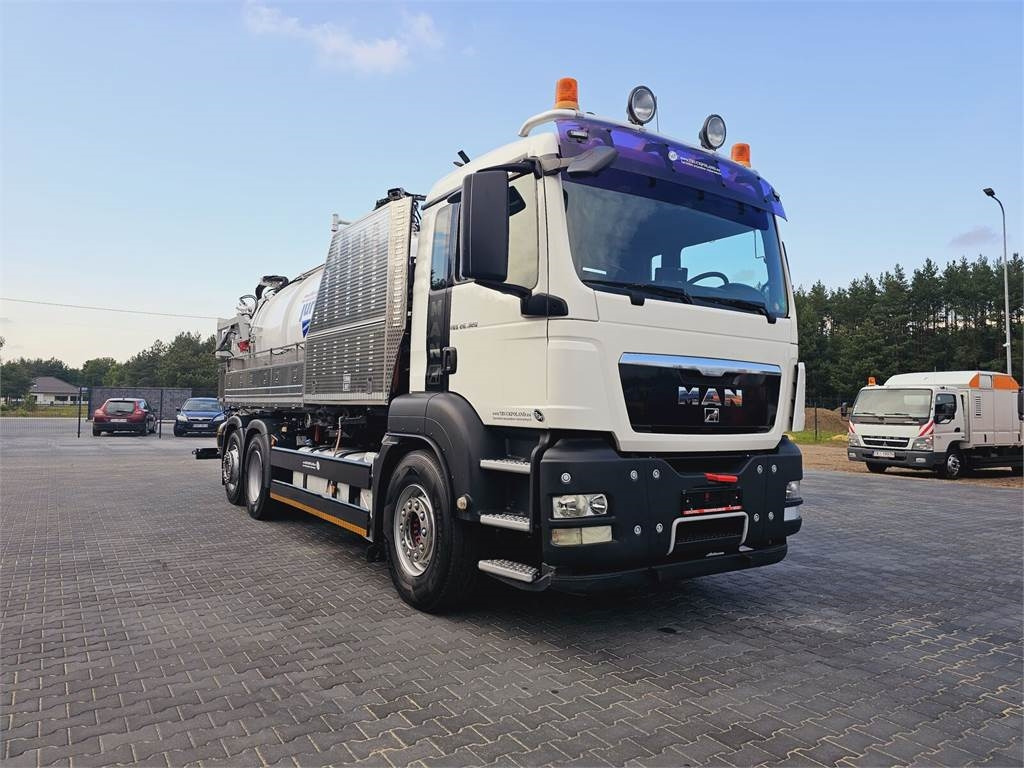 MAN JUROP VJC9 / 5 2010 WUKO for collecting liquid was - Vacuum truck: picture 2 MAN JUROP VJC9 / 5 2010 WUKO for collecting liquid was - Vacuum truck: picture 2