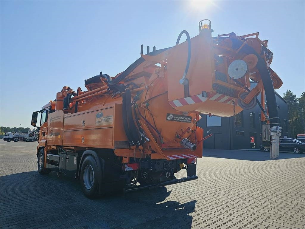 MAN SUPER 2000 4x2 WUKO RECYKLING for collecting liqui  - Vacuum truck: picture 5 MAN SUPER 2000 4x2 WUKO RECYKLING for collecting liqui  - Vacuum truck: picture 5