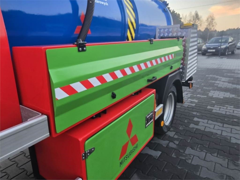 Mitsubishi ROM SMART COMBI WUKO HOT WATER FOR CLEANING SEWAGE - Municipal/ Special vehicle: picture 4 Mitsubishi ROM SMART COMBI WUKO HOT WATER FOR CLEANING SEWAGE - Municipal/ Special vehicle: picture 4