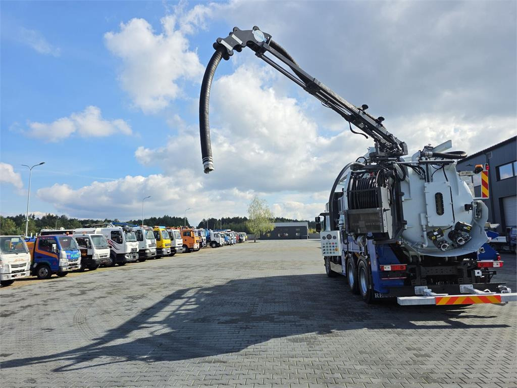 Vacuum truck Renault 6x4 WUKO RIVARD RECYTLING for collecting liquid wa: picture 26 Vacuum truck Renault 6x4 WUKO RIVARD RECYTLING for collecting liquid wa: picture 26