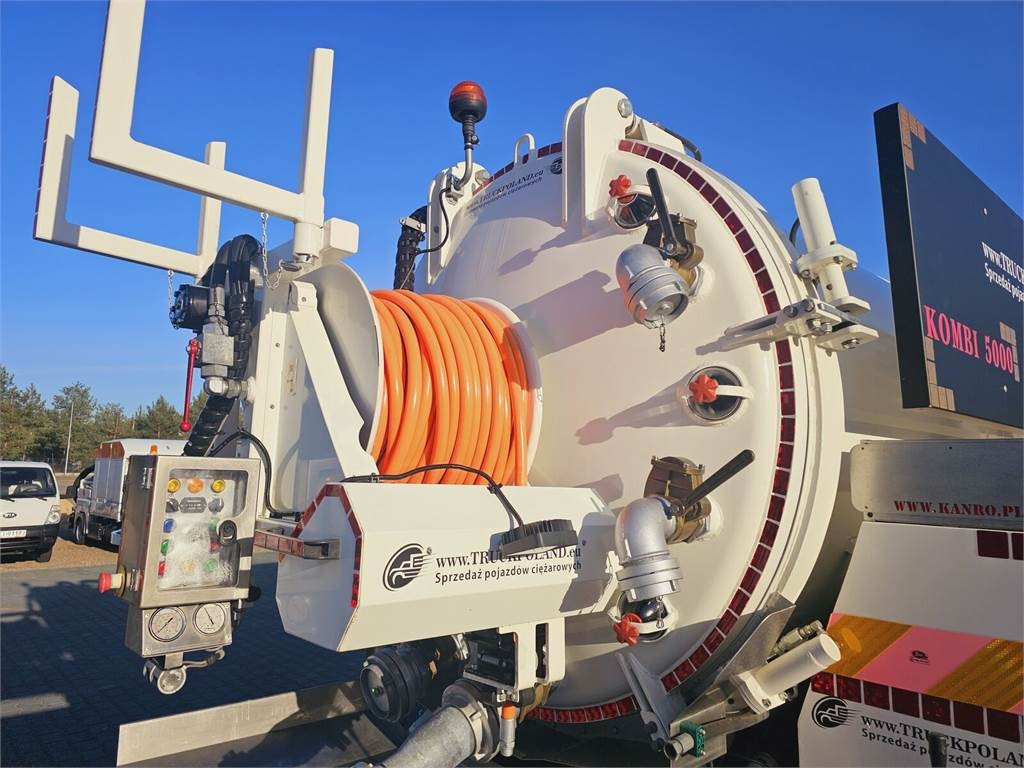 Vacuum truck Renault GAMA KANRO KOMBI 5000 WUKO FOR CHANNEL CLEANING: picture 17