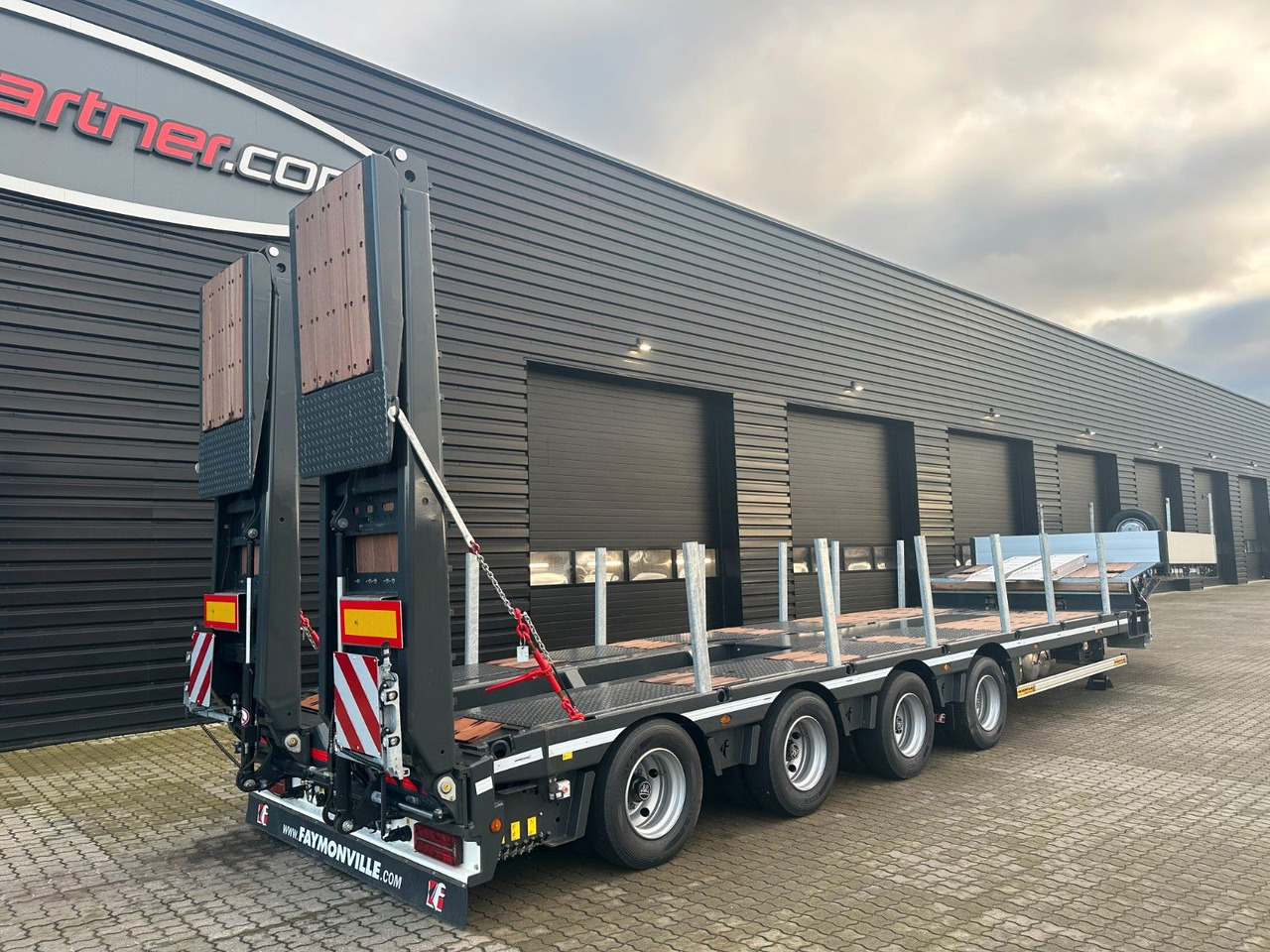 Faymonville 4 achs Multimax L-AUMV / Hydr. Verbreiterung - Low loader semi-trailer: picture 2 Faymonville 4 achs Multimax L-AUMV / Hydr. Verbreiterung - Low loader semi-trailer: picture 2