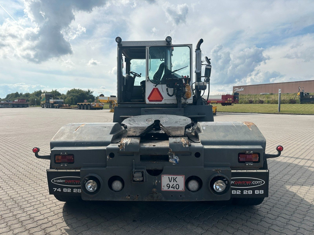 Terberg TT222 - Terminal tractor: picture 4 Terberg TT222 - Terminal tractor: picture 4