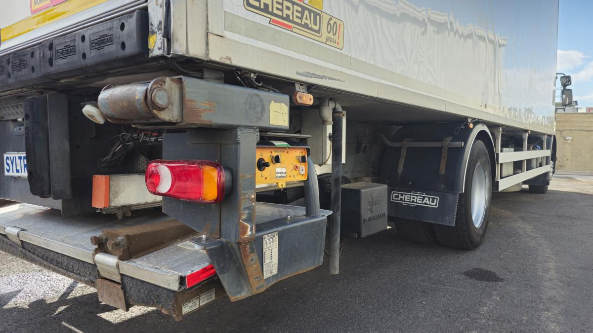 Renault Premium 270 DXI - Refrigerator truck: picture 3 Renault Premium 270 DXI - Refrigerator truck: picture 3