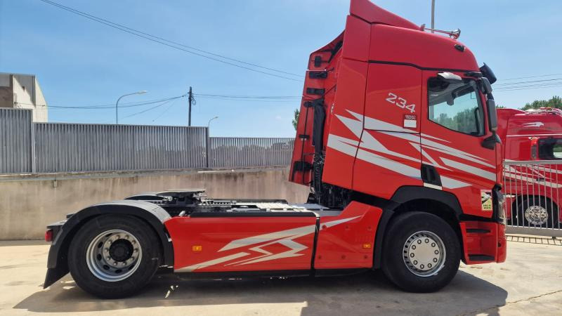 Renault T-Series 480 (Location / Rent) - Tractor unit: picture 4 Renault T-Series 480 (Location / Rent) - Tractor unit: picture 4