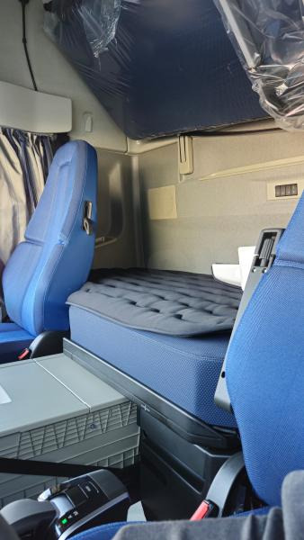 Tractor unit Volvo FH 500 Globetrotter XXL (Location / Rent): picture 9