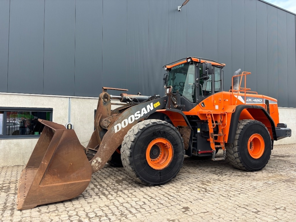 Doosan DL 450-5 - DL 420 - - Wheel loader: picture 1 Doosan DL 450-5 - DL 420 - - Wheel loader: picture 1