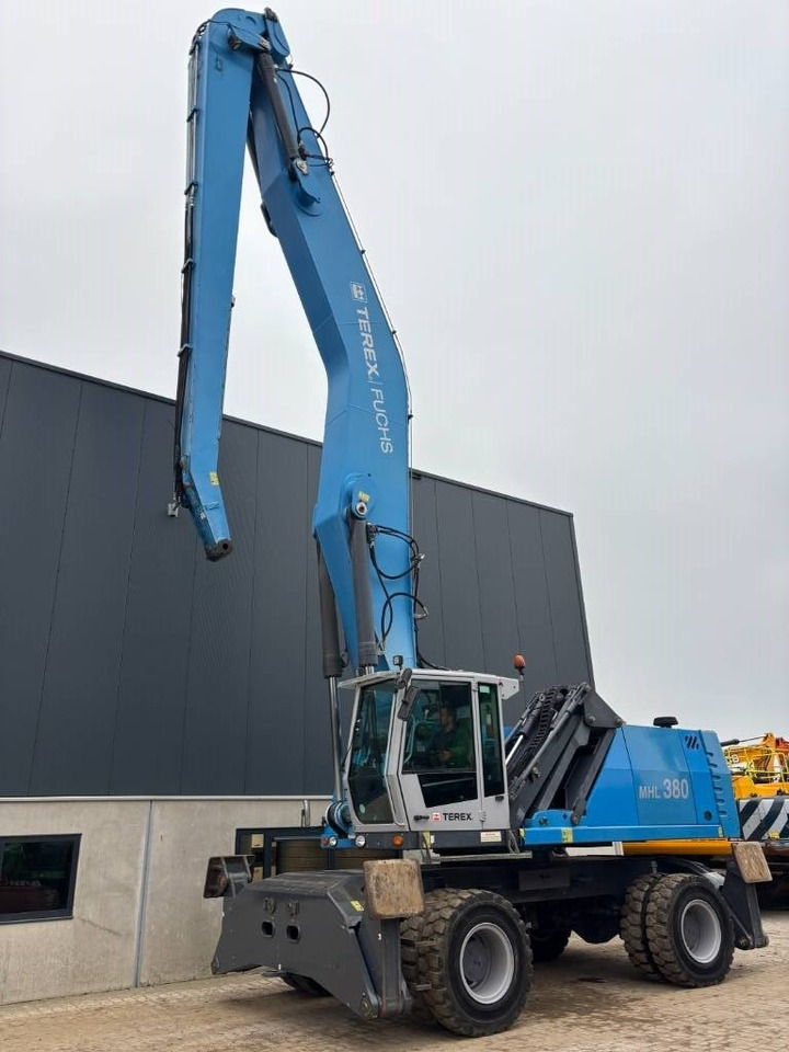 Fuchs MHL 380 -- only 6650 real working hours - Waste/ Industry handler: picture 2 Fuchs MHL 380 -- only 6650 real working hours - Waste/ Industry handler: picture 2