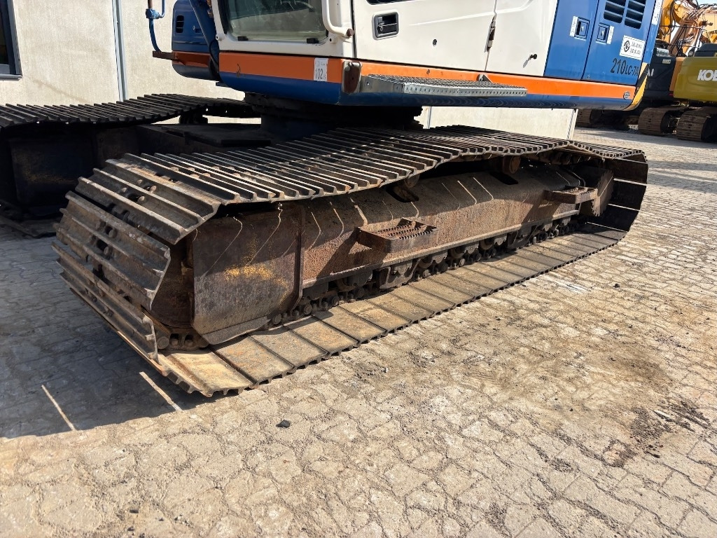 Crawler excavator Hyundai Robex 210 LC-7 A - 210: picture 31