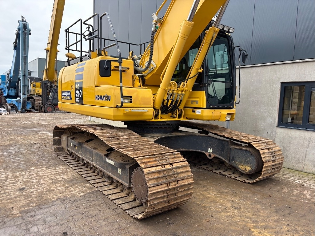 Crawler excavator Komatsu PC210LC-10 - PC 210 LC-10 - PC 210 - PC210LC-11: picture 8 Crawler excavator Komatsu PC210LC-10 - PC 210 LC-10 - PC 210 - PC210LC-11: picture 8