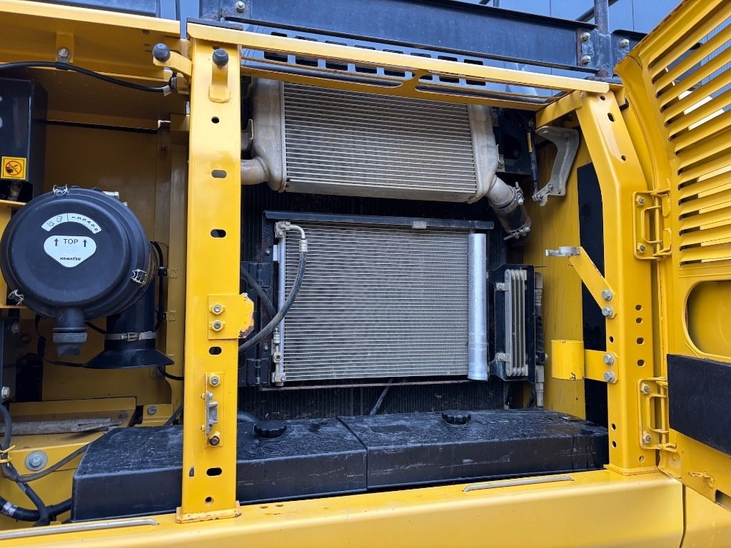 Crawler excavator Komatsu PC210LC-10 - PC 210 LC-10 - PC 210 - PC210LC-11: picture 24 Crawler excavator Komatsu PC210LC-10 - PC 210 LC-10 - PC 210 - PC210LC-11: picture 24