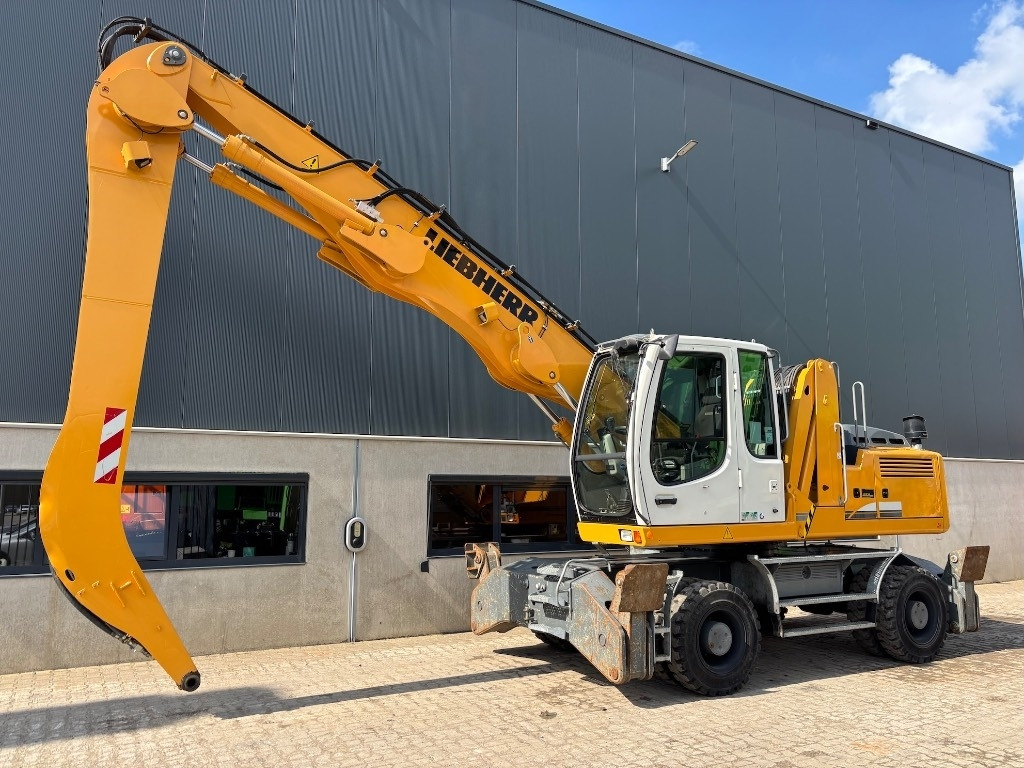 Liebherr A 904 C - Waste/ Industry handler: picture 3 Liebherr A 904 C - Waste/ Industry handler: picture 3