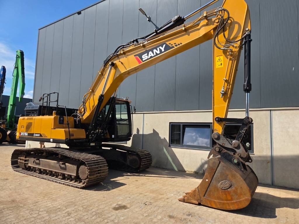 Sany SY215lc (EU model - Fully equipped) - Crawler excavator: picture 4 Sany SY215lc (EU model - Fully equipped) - Crawler excavator: picture 4
