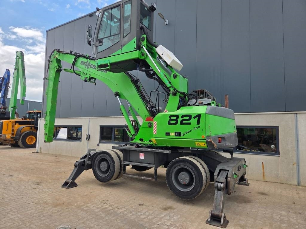Sennebogen 821 - Waste/ Industry handler: picture 3 Sennebogen 821 - Waste/ Industry handler: picture 3