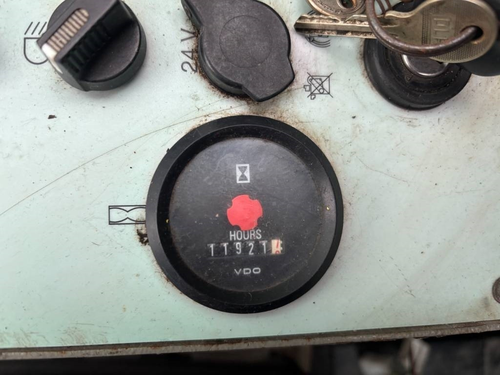 Waste/ Industry handler Sennebogen 835 M -- immaculate condition: picture 19