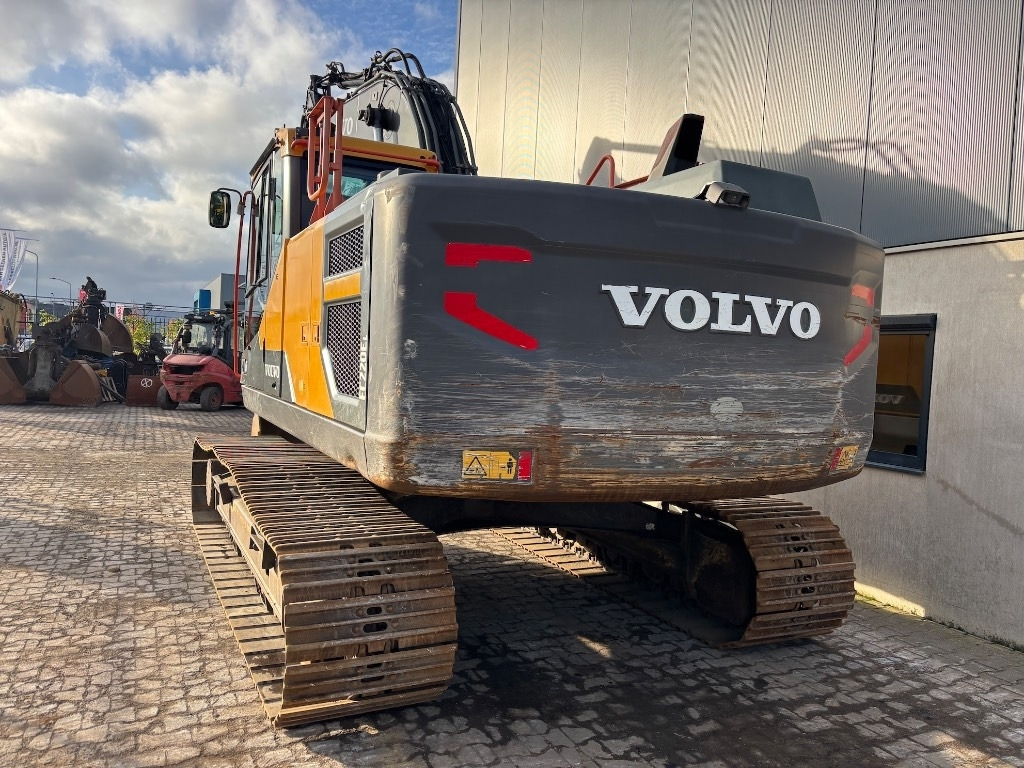 Volvo EC 220 E - EC 220 EL - EC220 - Crawler excavator: picture 4 Volvo EC 220 E - EC 220 EL - EC220 - Crawler excavator: picture 4