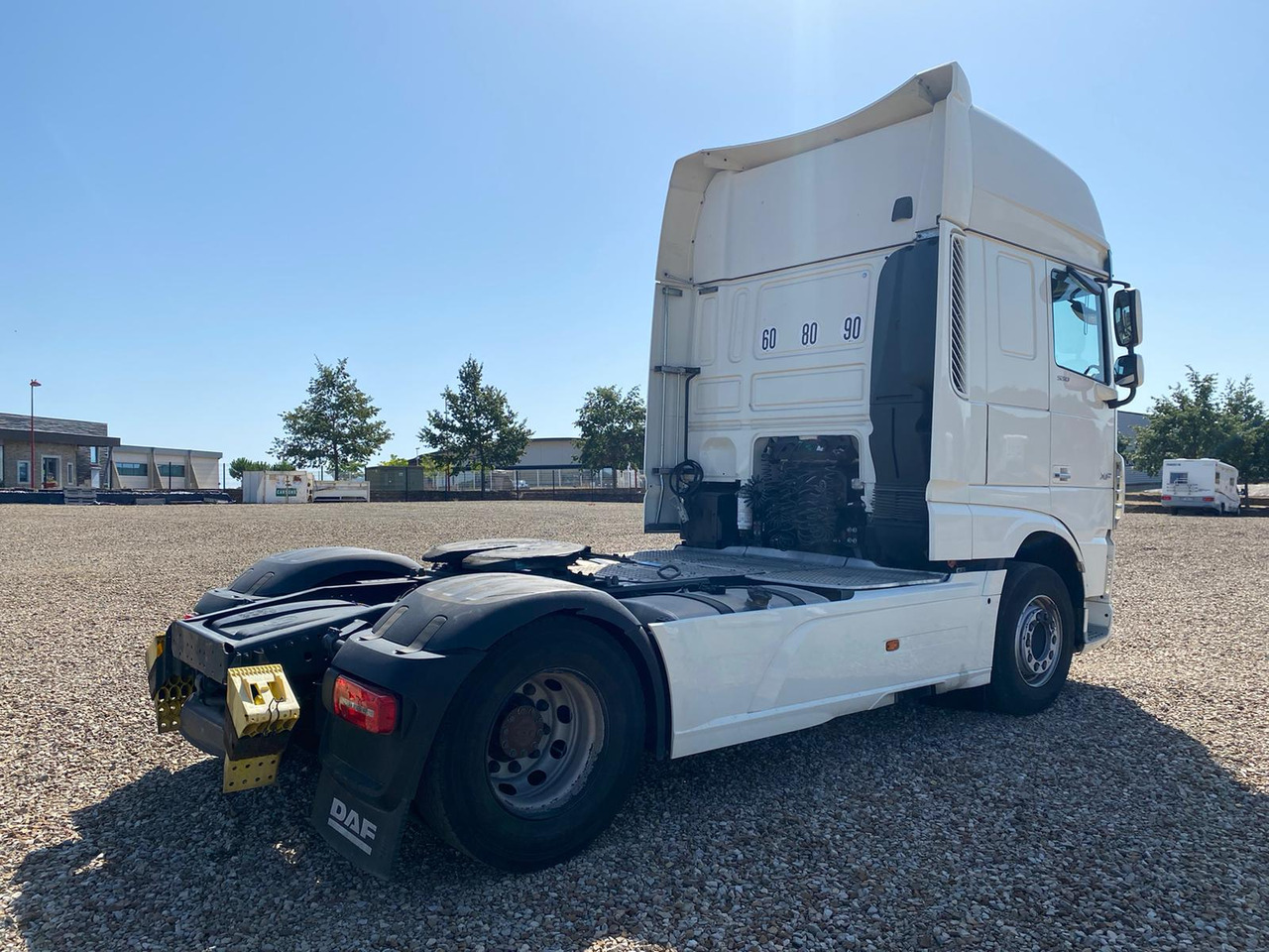 DAF XF530 Super Space Cab - Tractor unit: picture 3 DAF XF530 Super Space Cab - Tractor unit: picture 3