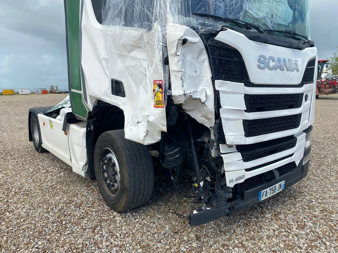 Tractor unit SCANIA R450: picture 10